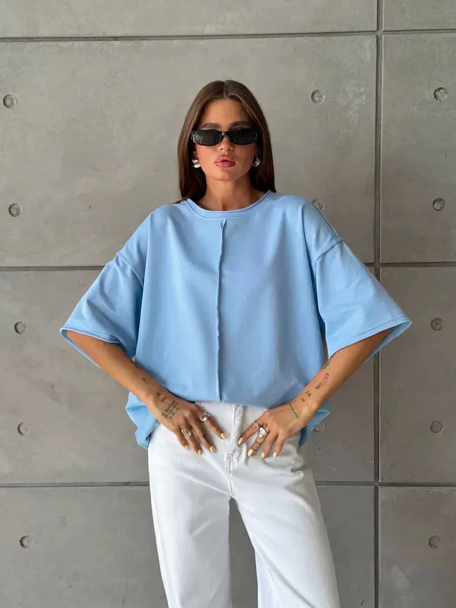 Women's Oversized Raw Seam T-Shirt